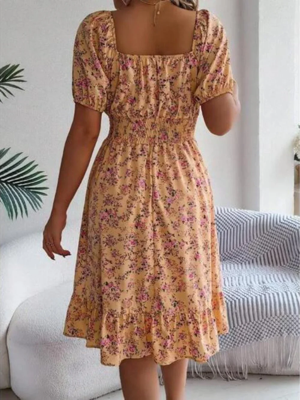 / Puff Sleeve Drawstring Short Sleeve Floral Dress - Picture 2 of 6